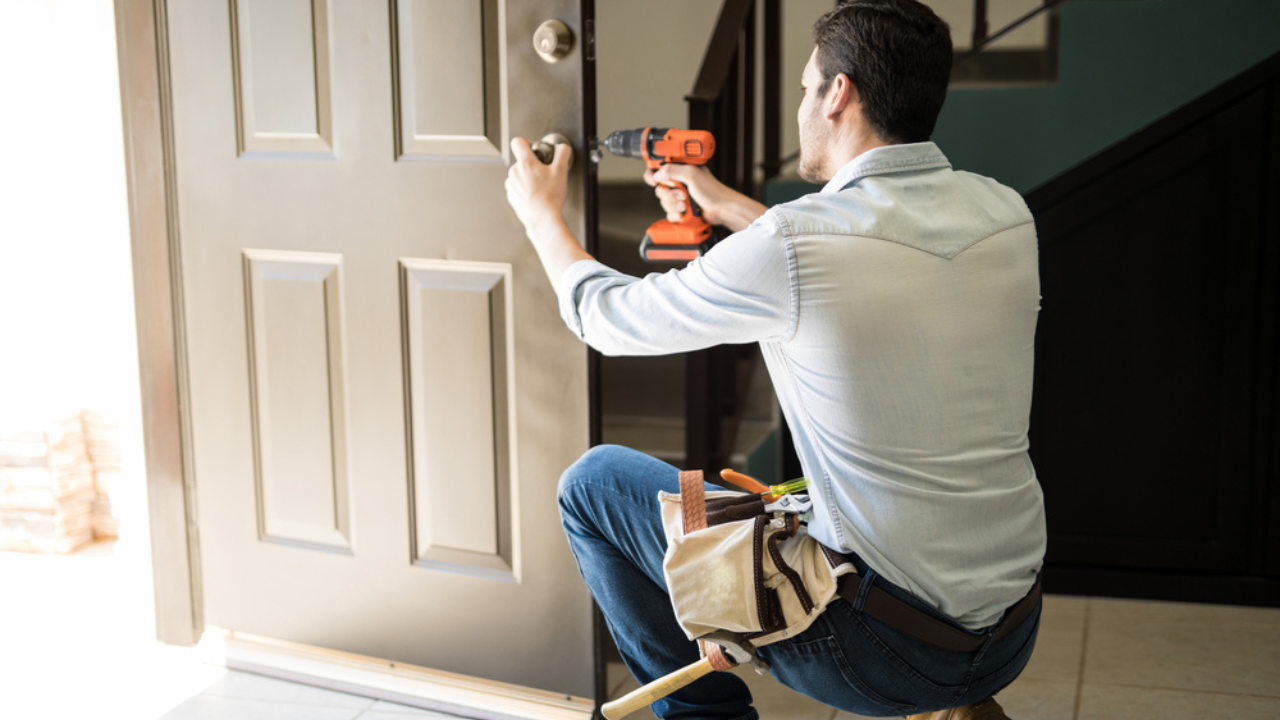 Fixing doors and hinges